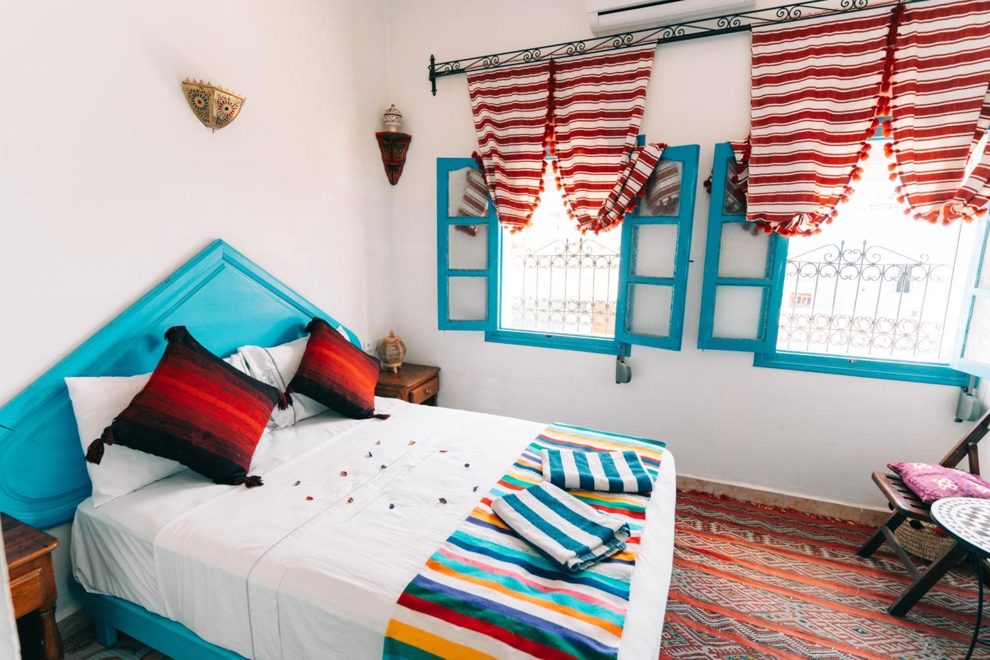 Hotel Sakura Chefchaouen Eksteriør bilde